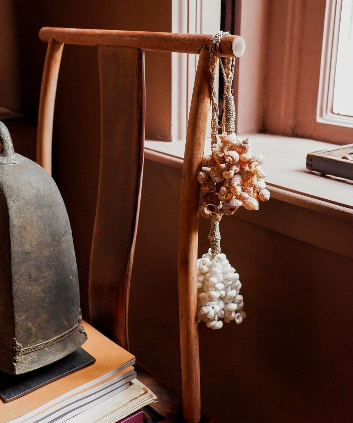 Shell Tassle Leopard Medium