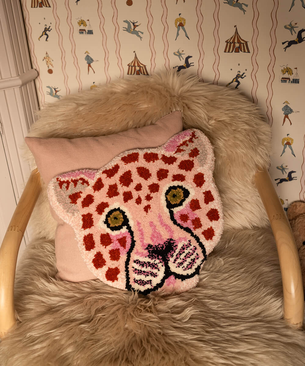 Tapis Tête Pinky Leopard