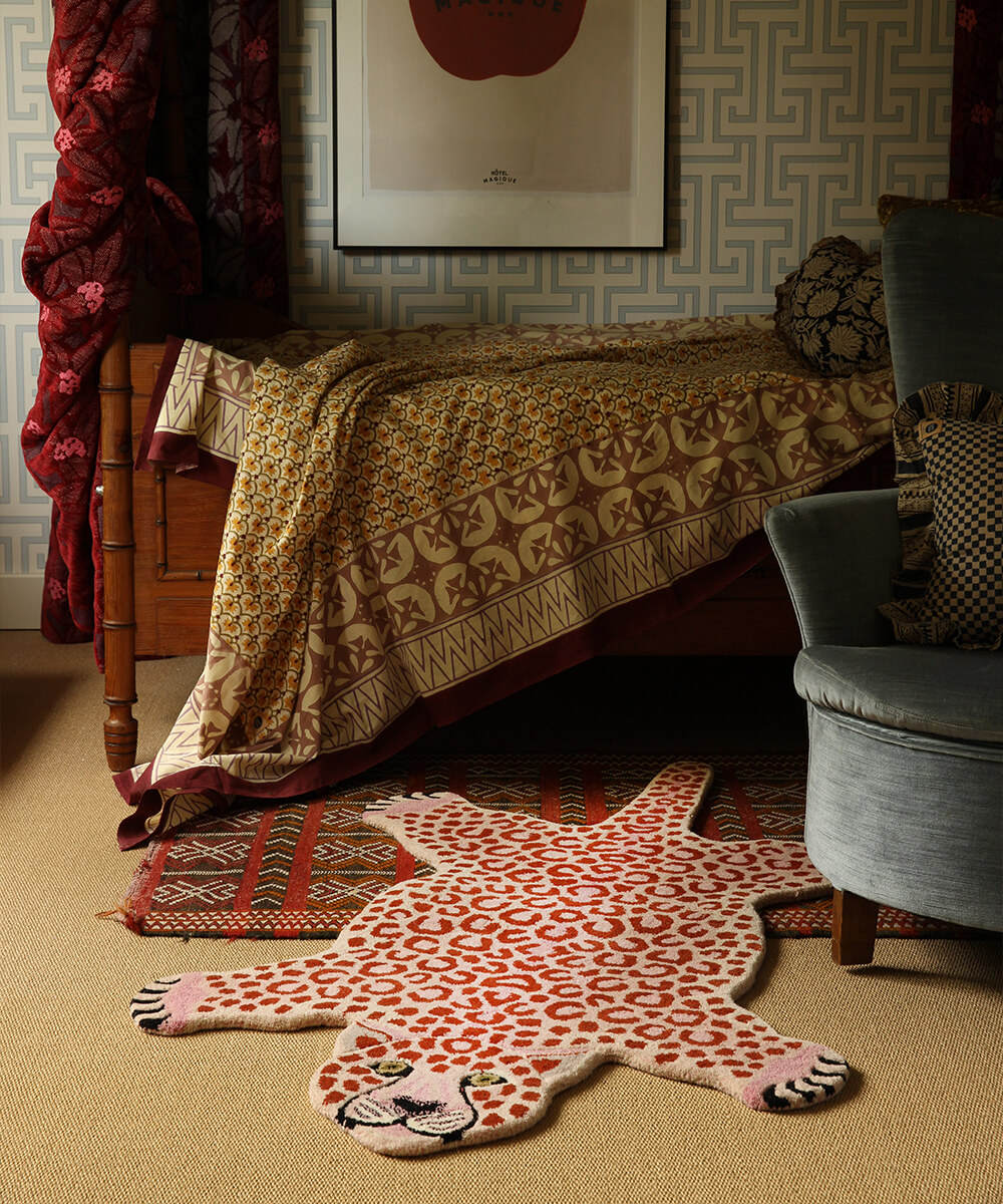 Pinky Leopard Rug Large