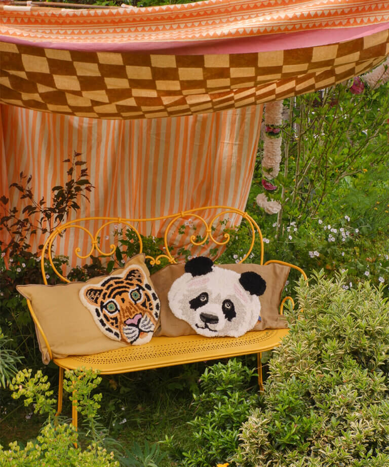 Plumpy Panda Head Rug - Doing Goods