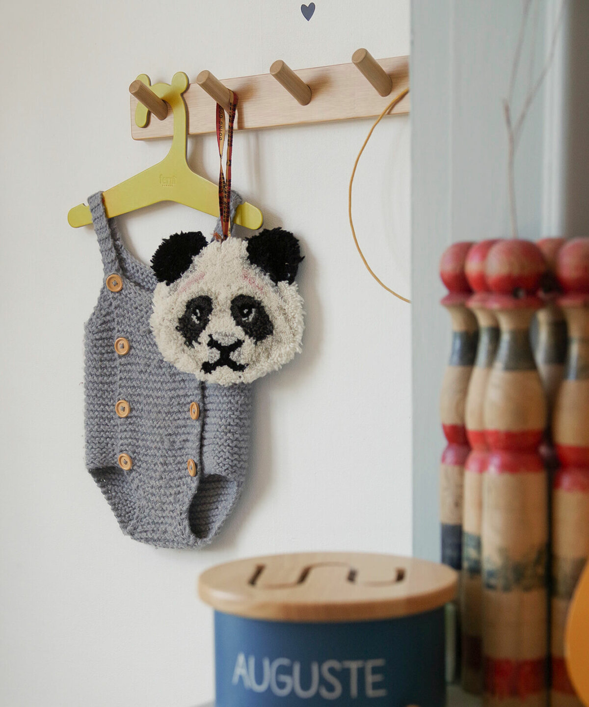 Plumpy Panda Gift Hanger