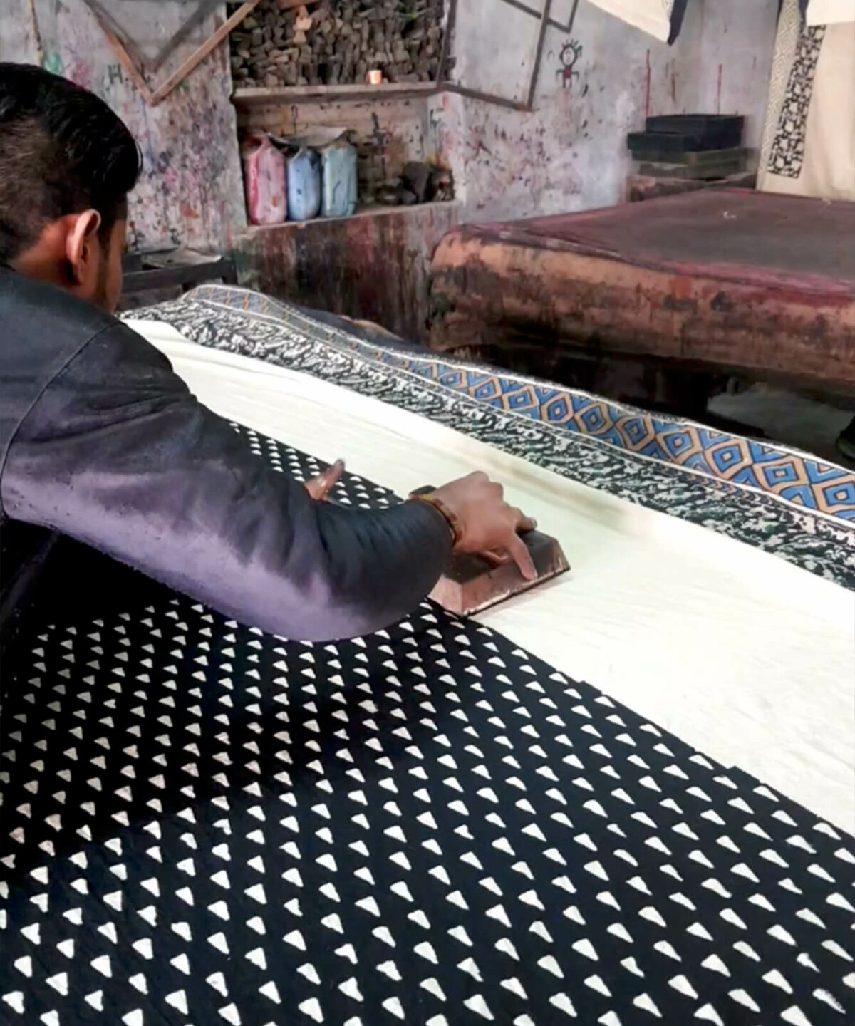 Ciara Single Throw in Tote Bag