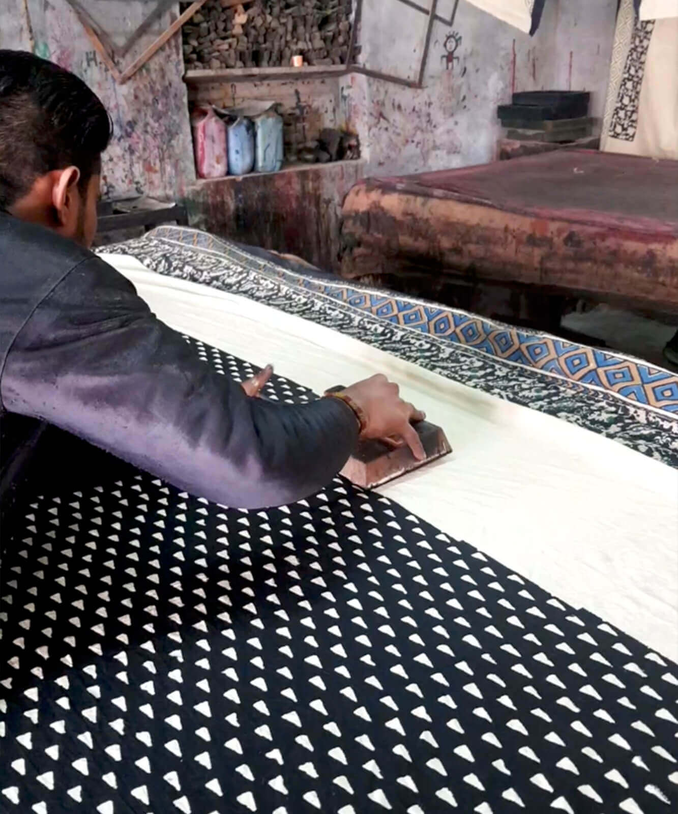 Ciara Single Throw in Tote Bag