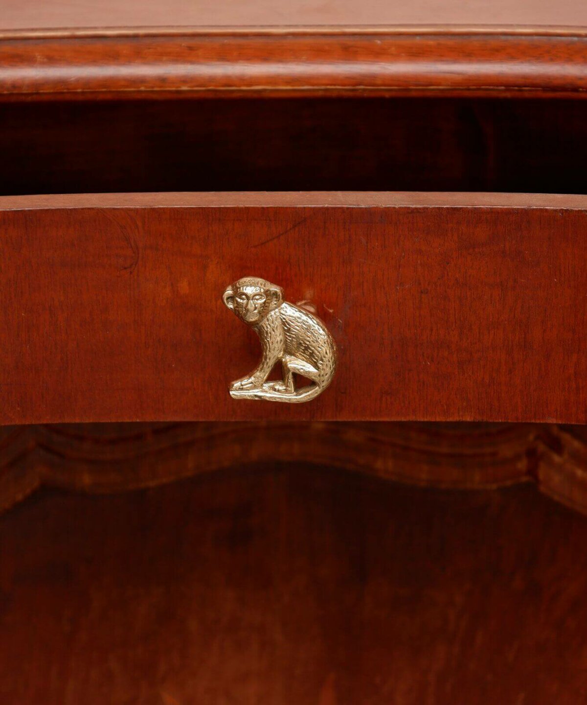 Peppin Monkey Knob Right