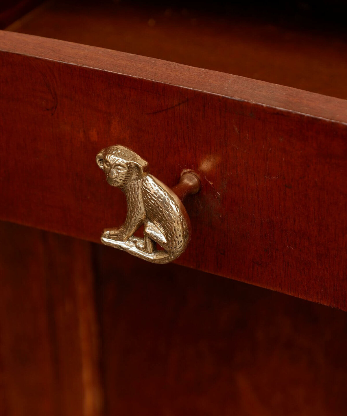 Peppin Monkey Knob Right