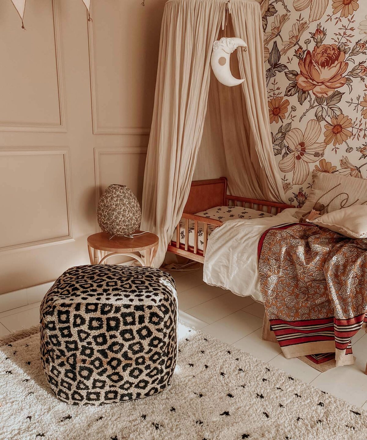 Leopard Pouf Small