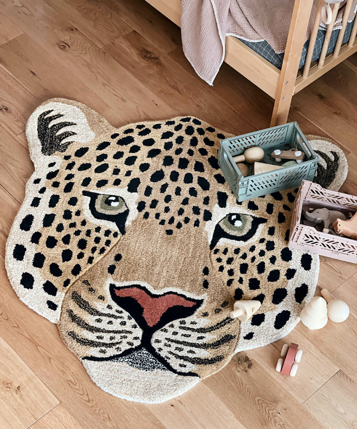 Himani Leopard Head Rug Large