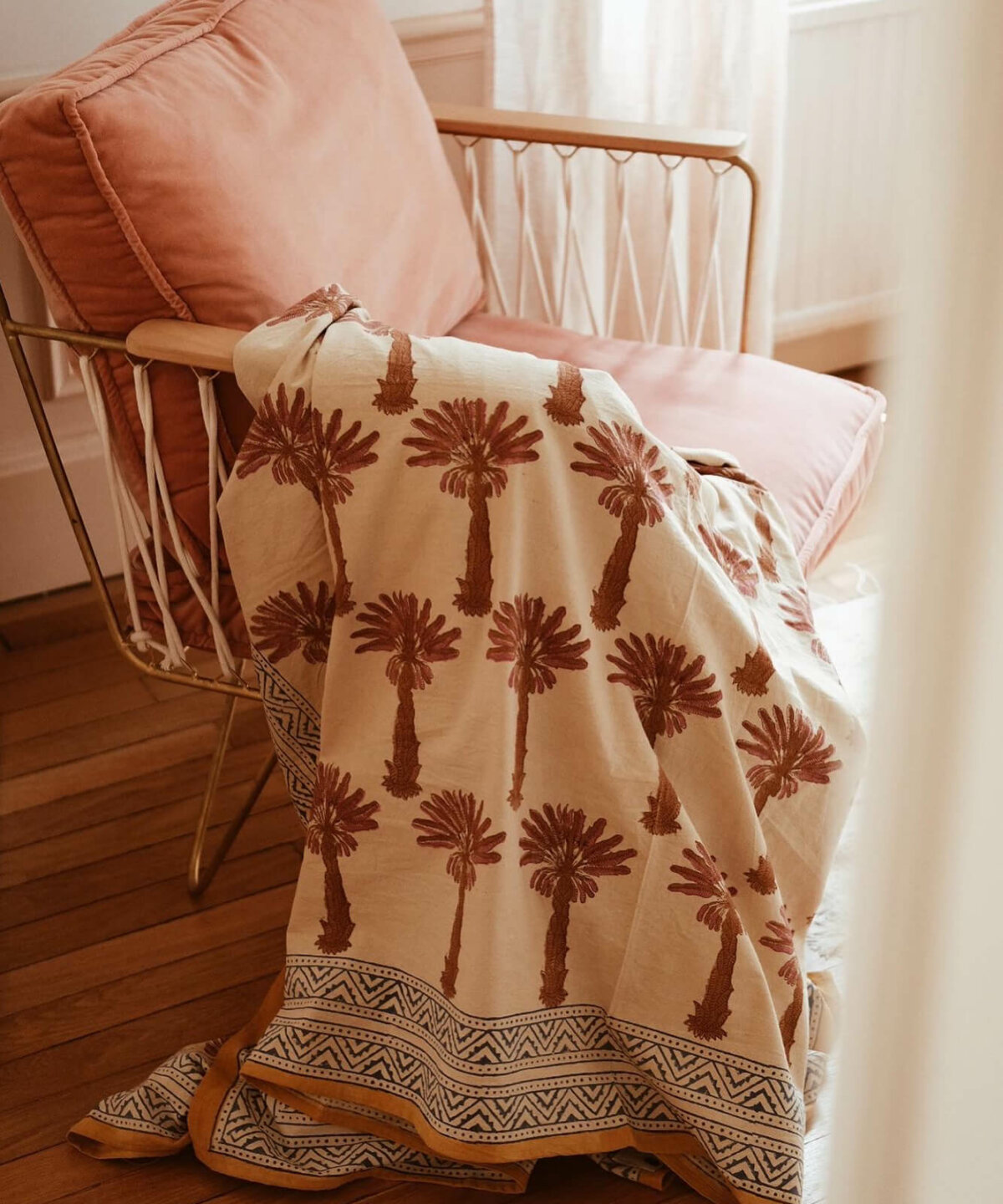 Tala Palmtree Single Throw in Tote Bag
