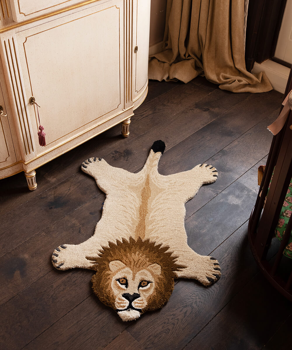 Moody Lion Rug Small