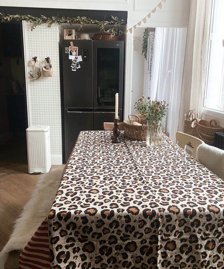 Leopard Single Throw in Tote Bag