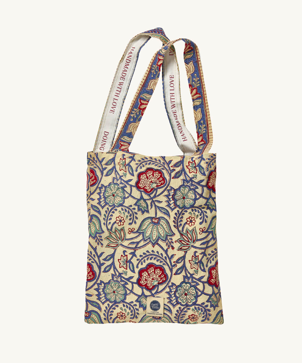 Bluebell Single Throw in Tote Bag