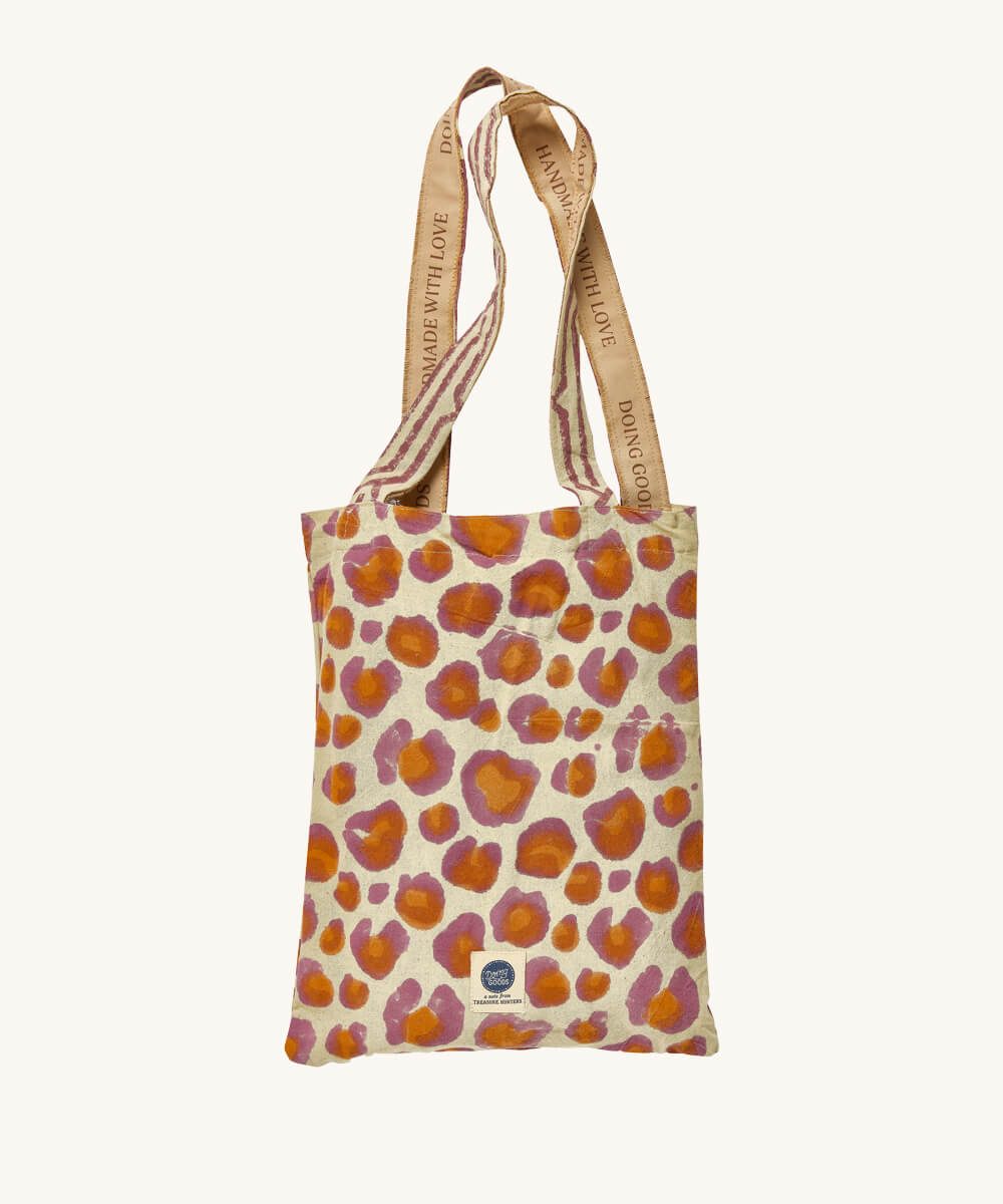 Pink Leopard Single Throw in Tote Bag