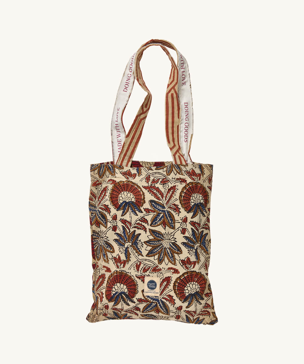Willow Single Throw in Tote Bag