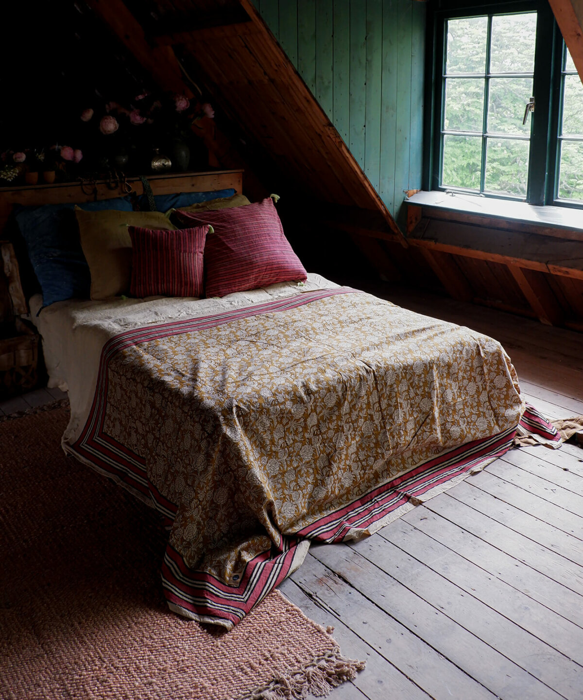 Botanical Double Throw in Tote Bag