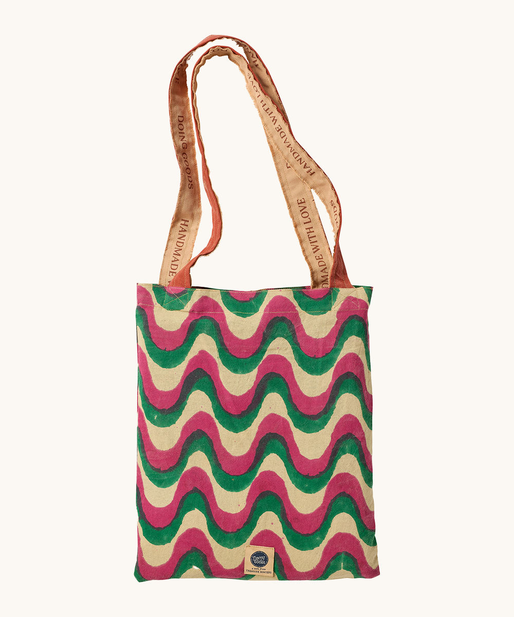 Millie Double Throw in Tote Bag