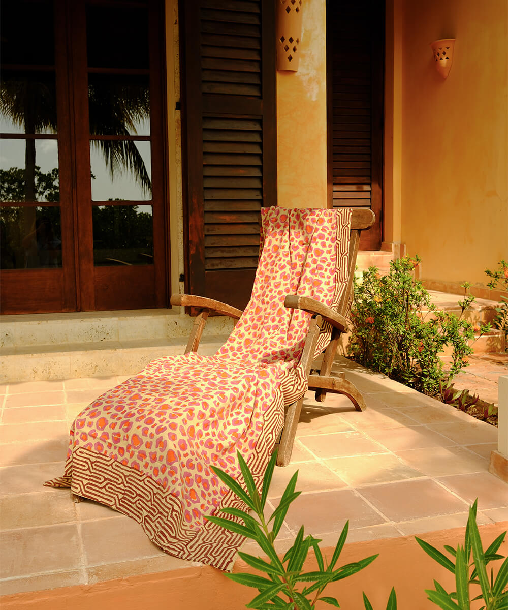 Pink Leopard Single Throw in Tote Bag