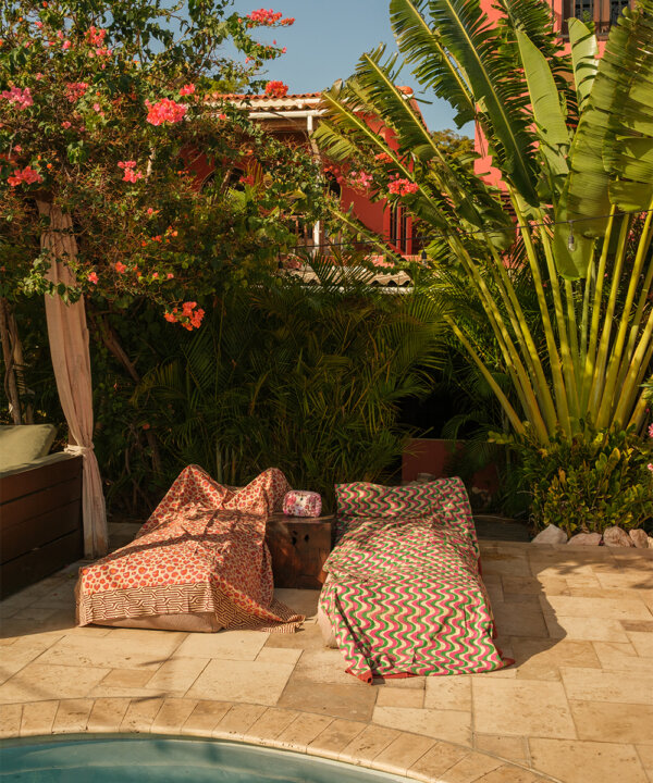 Pink Leopard Single Throw in Tote Bag