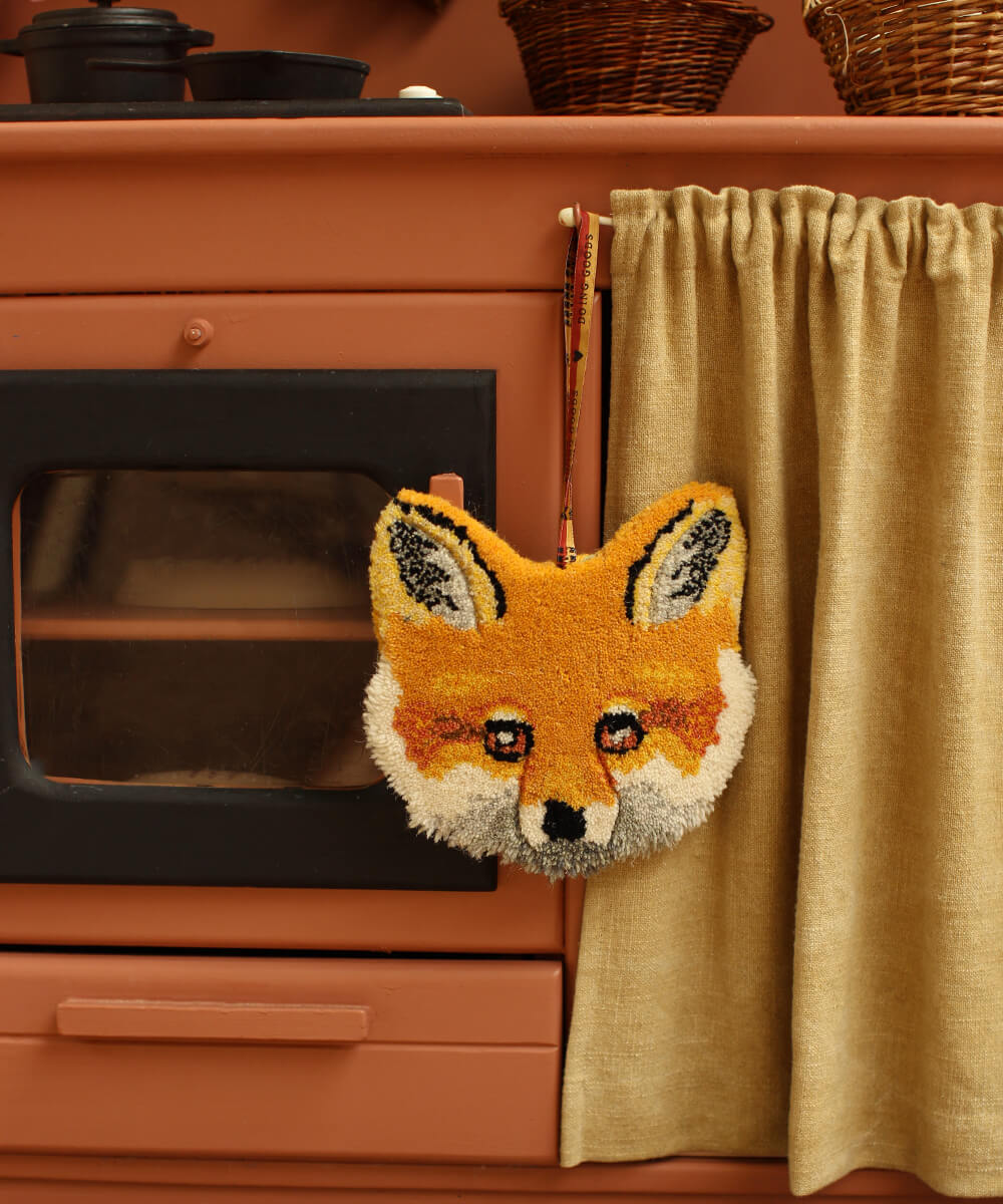 Freddy Fox Gift Hanger