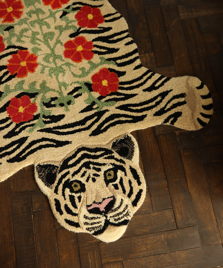 Floral Weißer Tiger Teppich L
