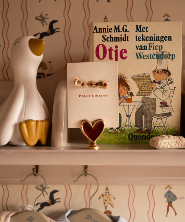 Pyar Heart Card Holder