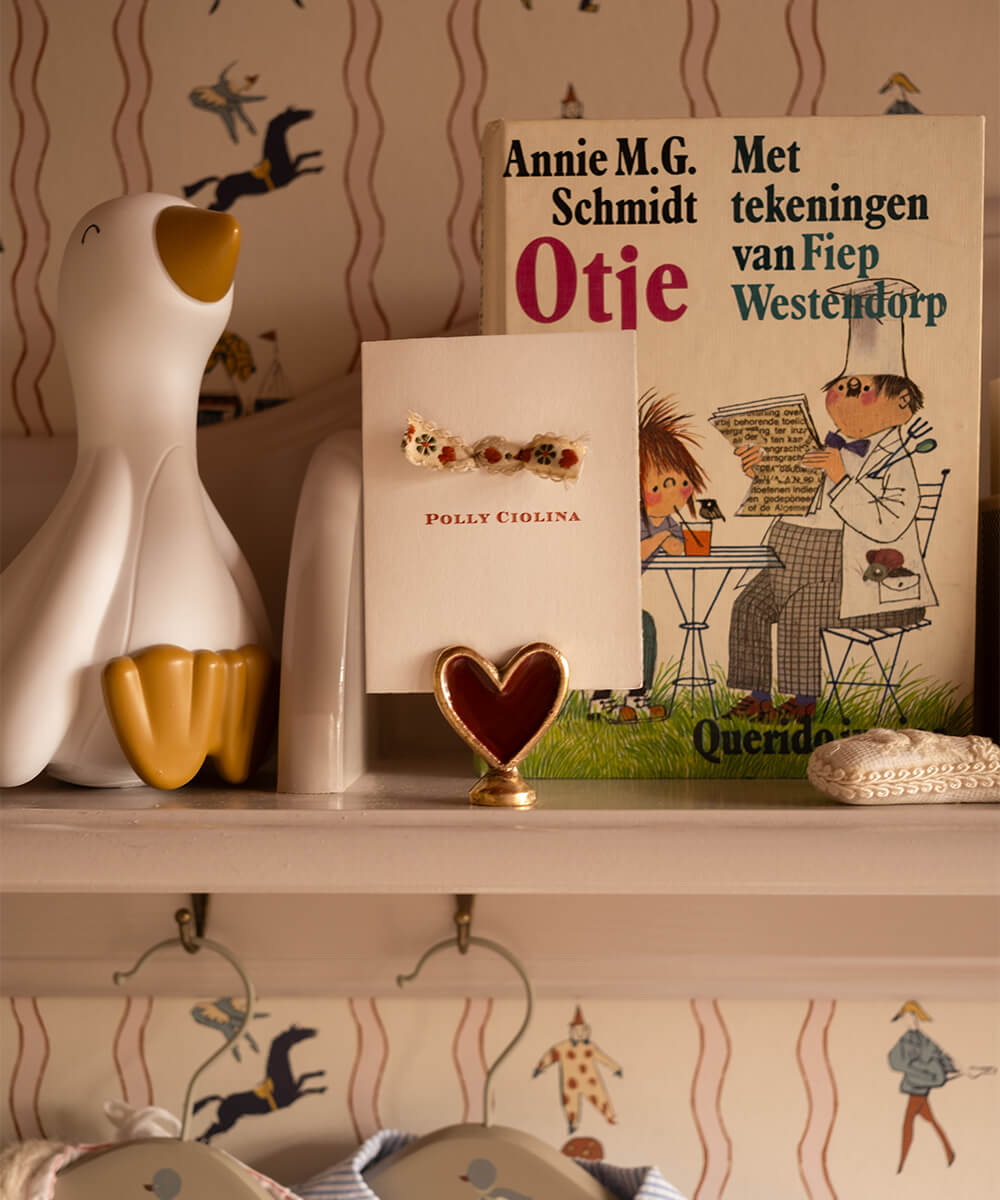 Pyar Heart Card Holder