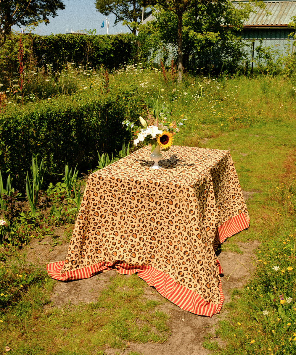 Leopard Double Throw in Tote Bag