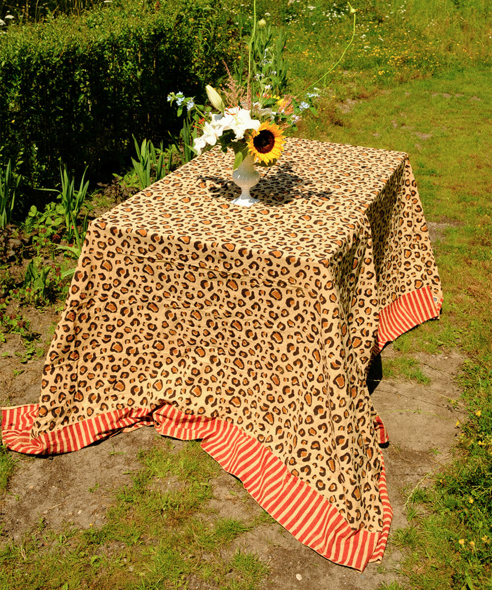 Leopard Single Throw in Tote Bag