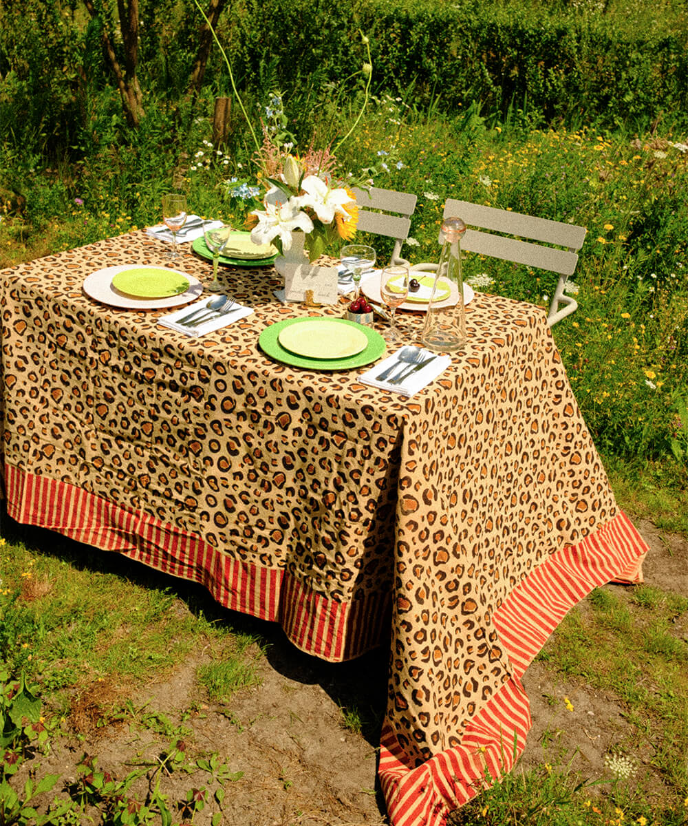 Leopard Single Throw in Tote Bag