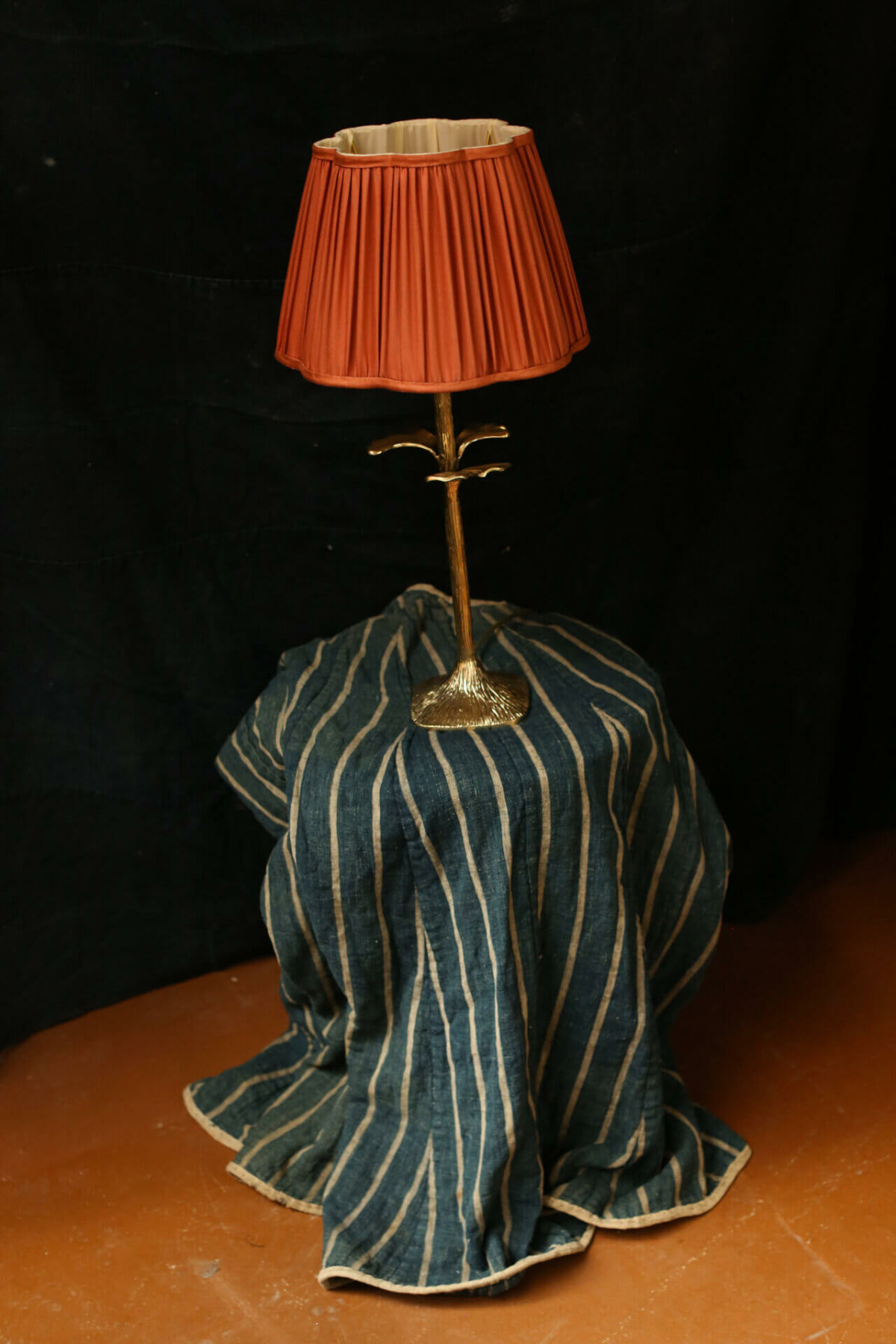 Diya Scalloped Lampshade Silk Bronze Ø 30 cm