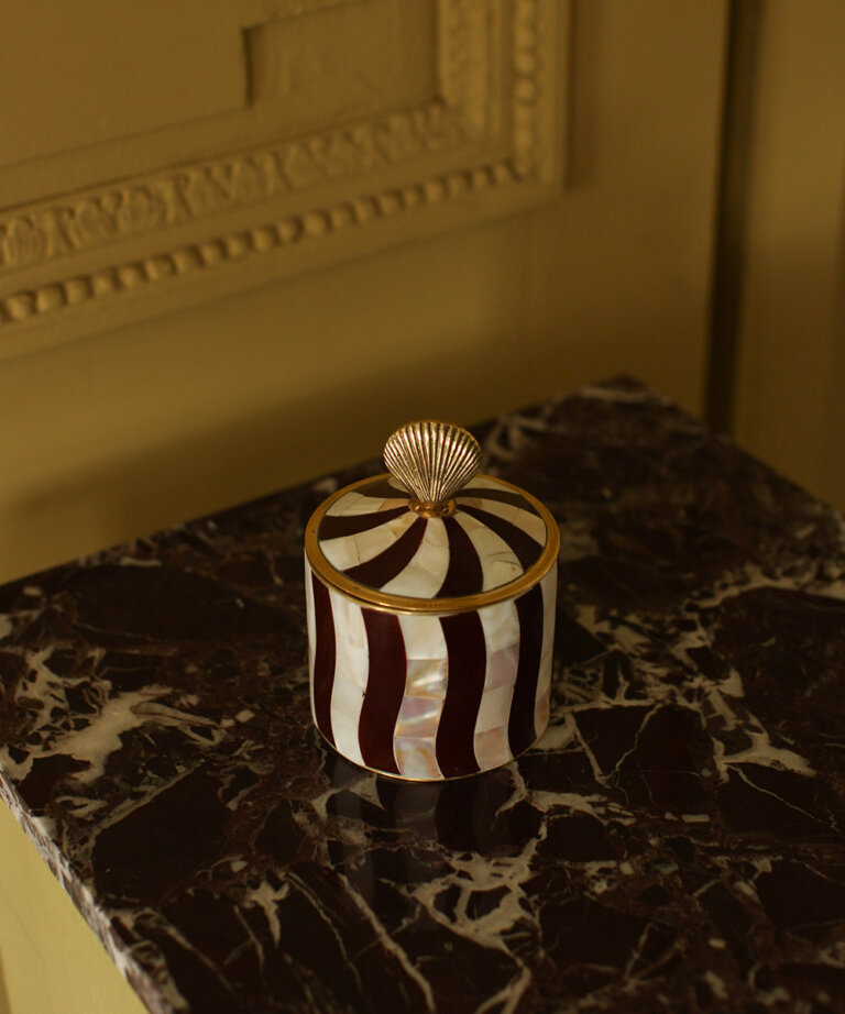 Abby Shell Circus Box Large Burgundy