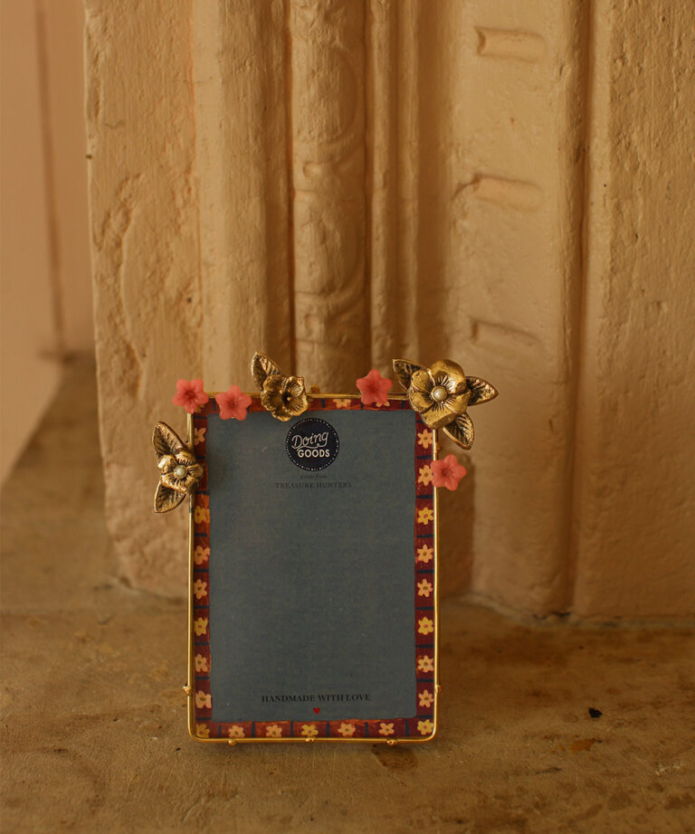 Amber Wild Flower Frame Large