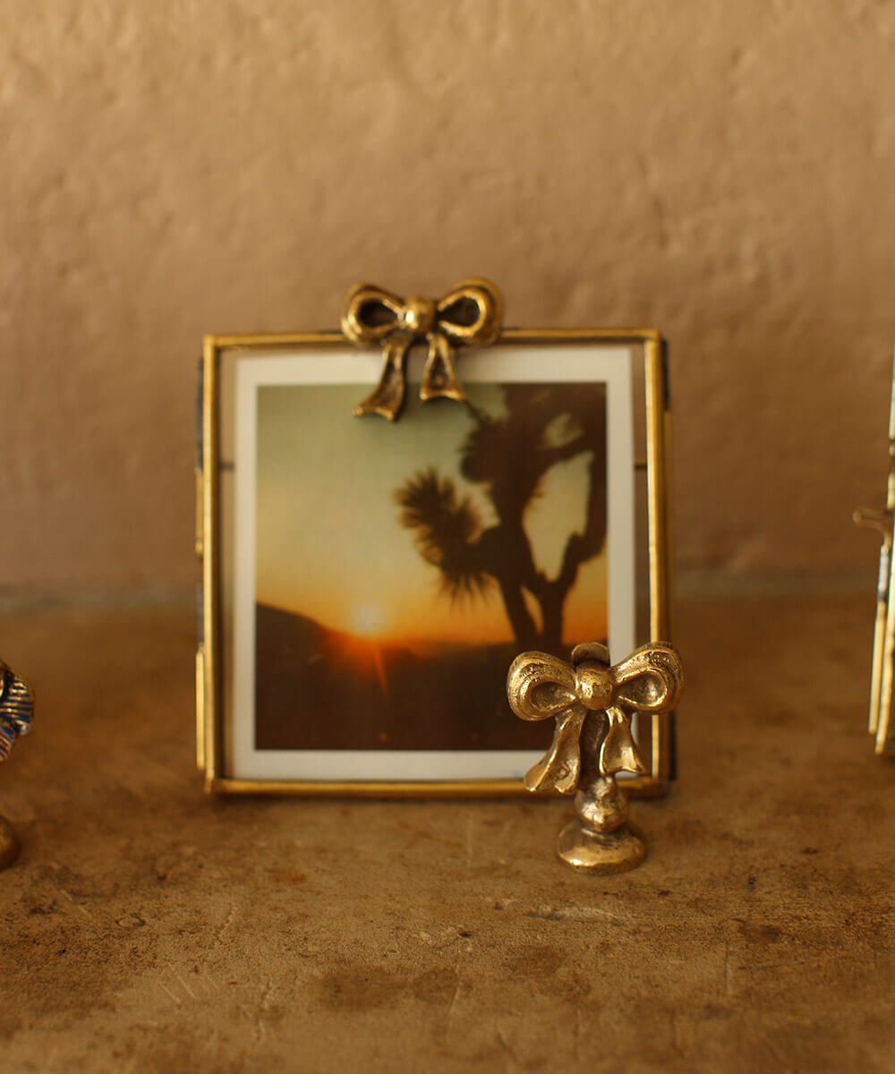 Bowie Bow Card Holder