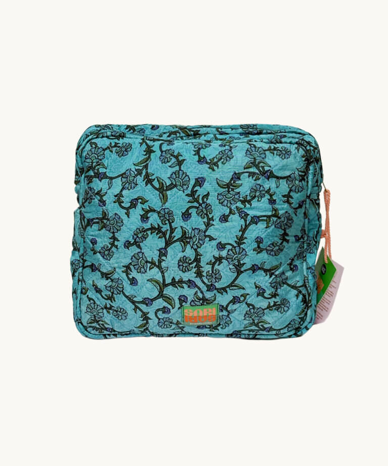 Gia Gia Sari Travel Pouch -548