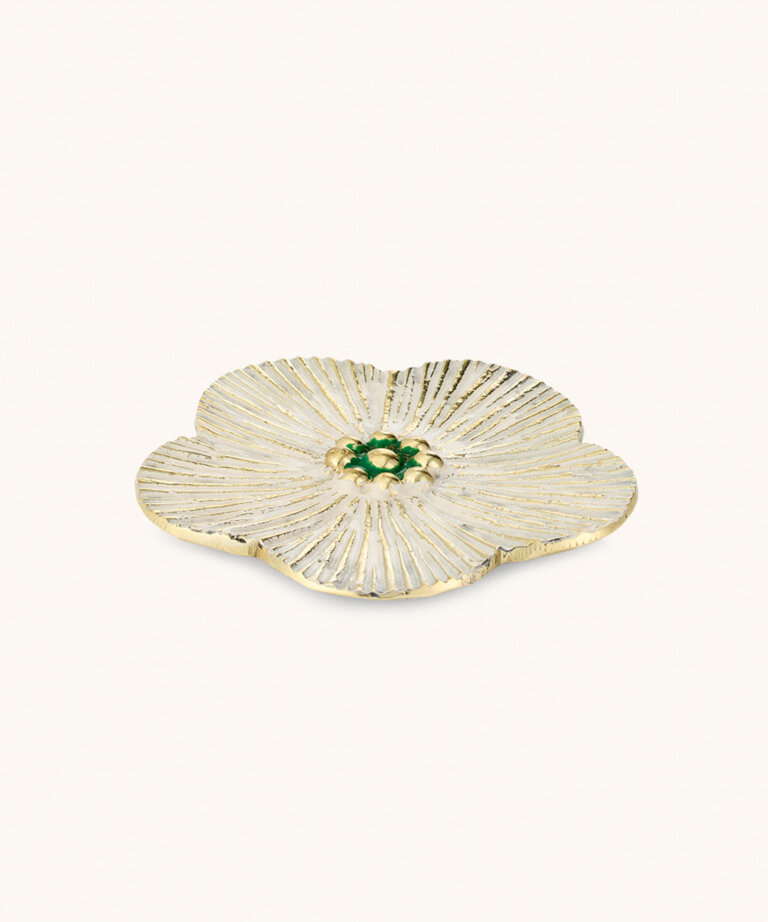 Faye Flower Plate White Medium