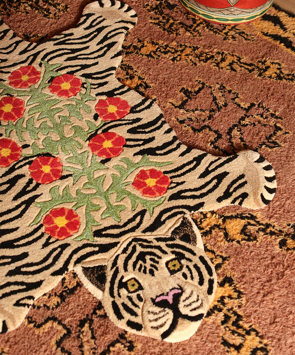 Floral White Tiger Rug Large
