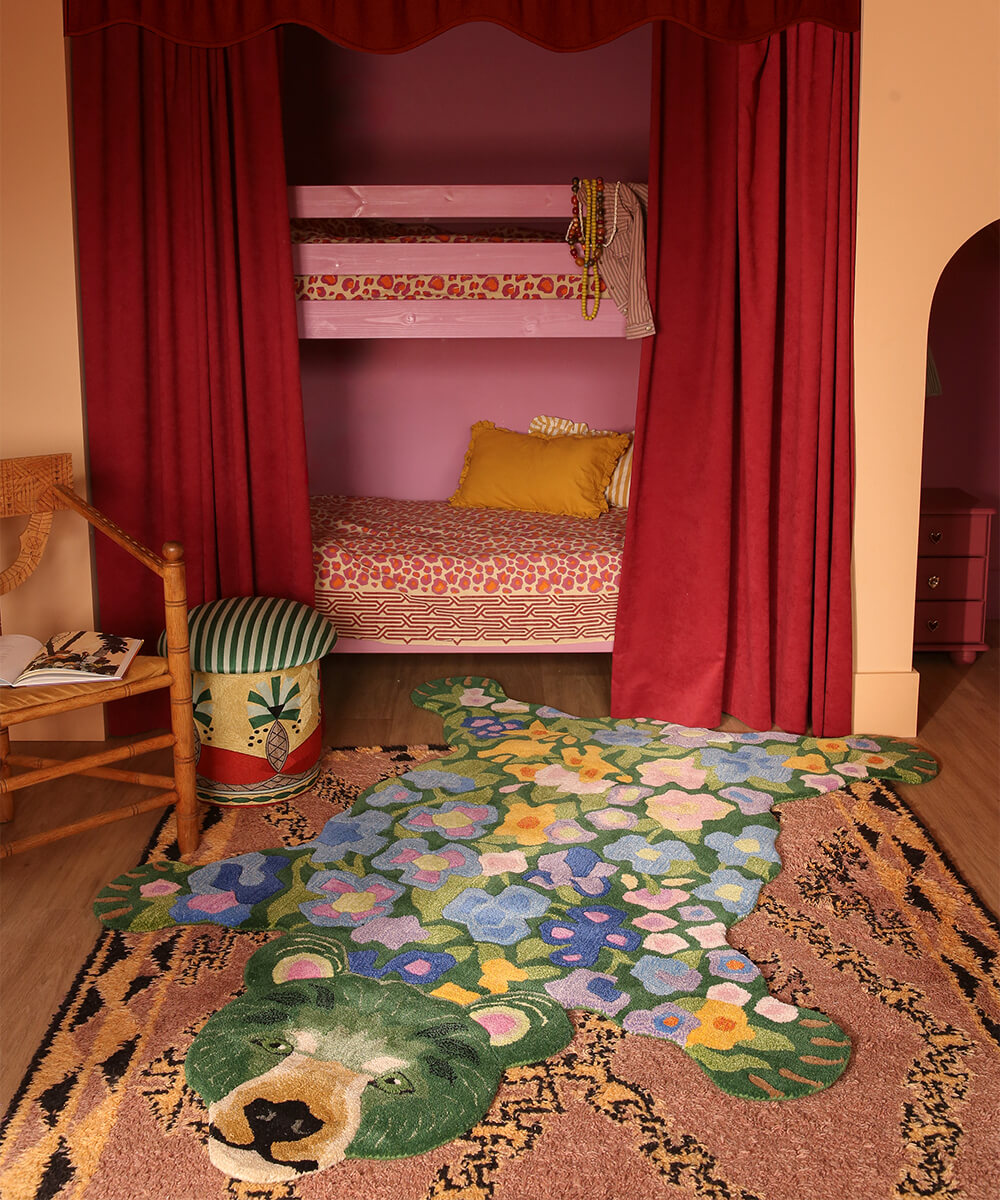 Josie Jardin Bear Rug XL