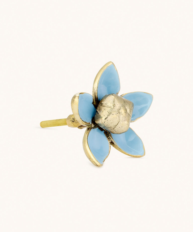 Liv Flower Knob Light Blue