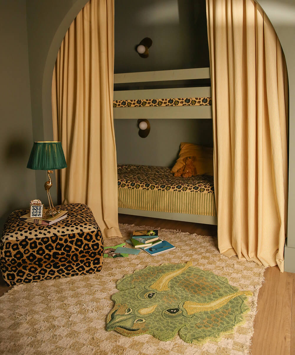 Triceratop Head Rug Large