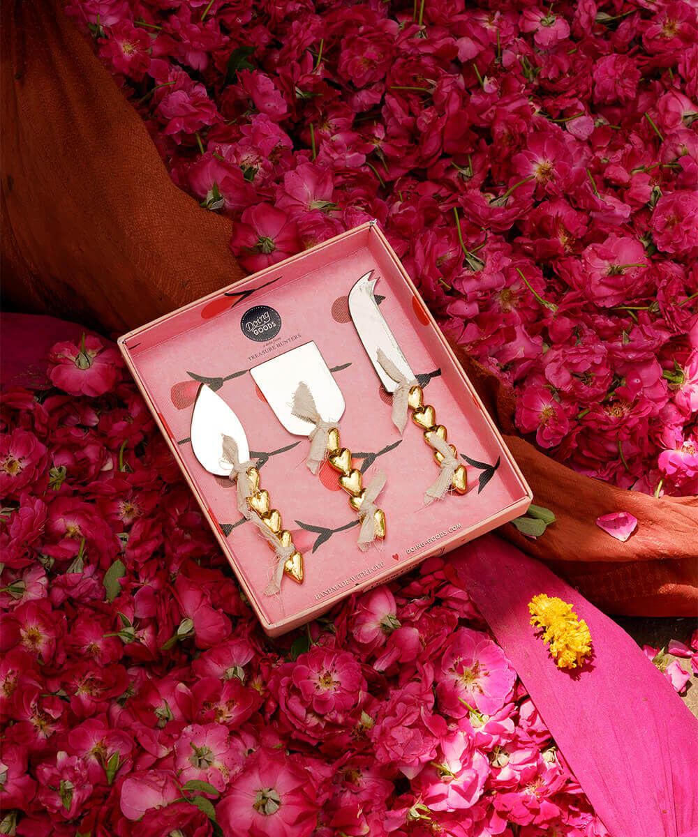 Holly Heart Cheese Set in Giftbox