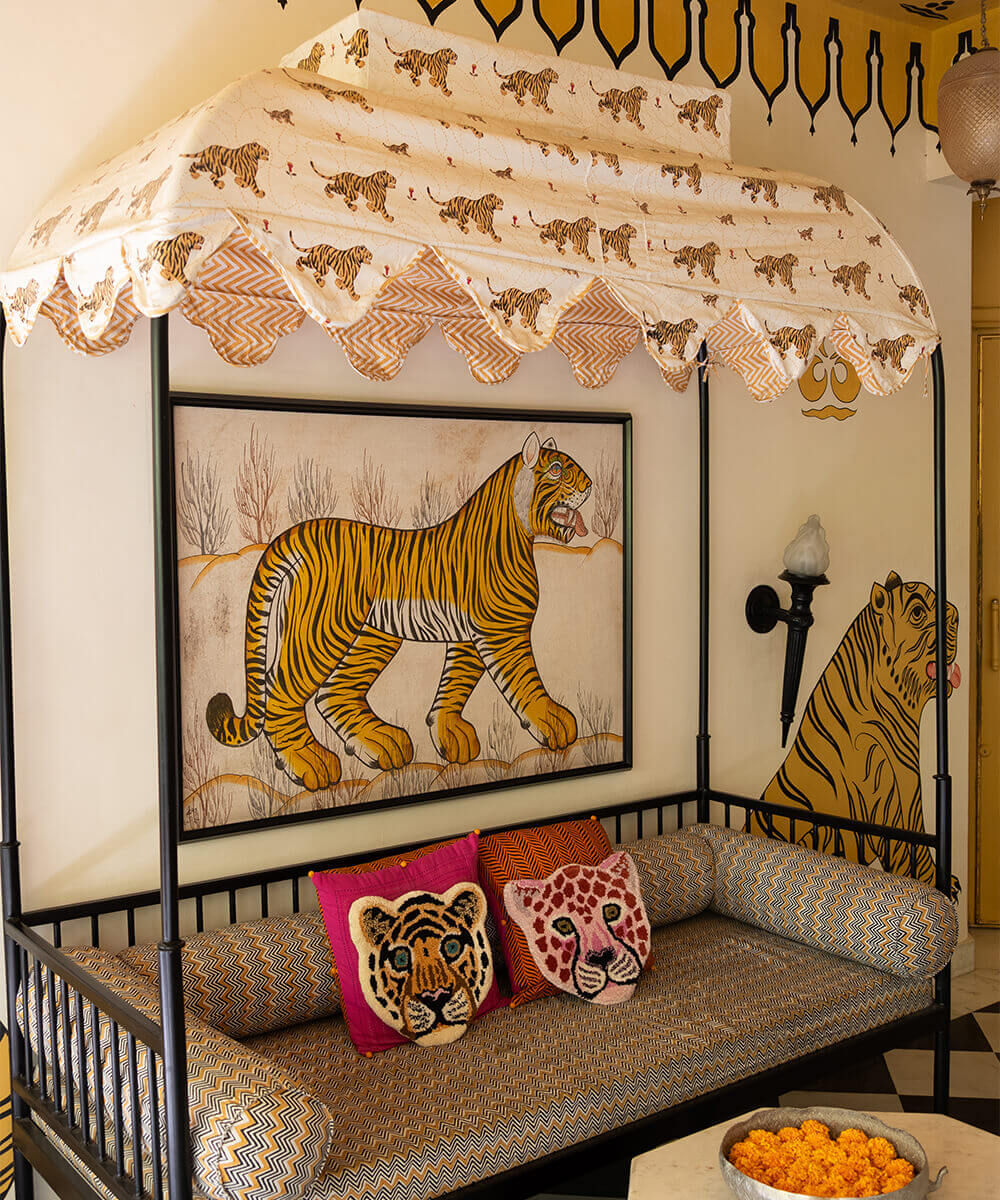 Pinky Leopard Head Rug