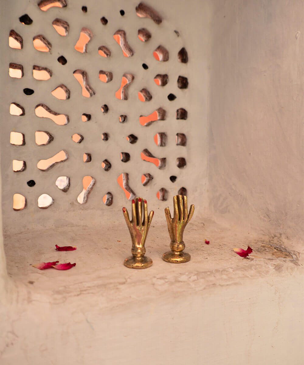 Jana Hand Card Holder