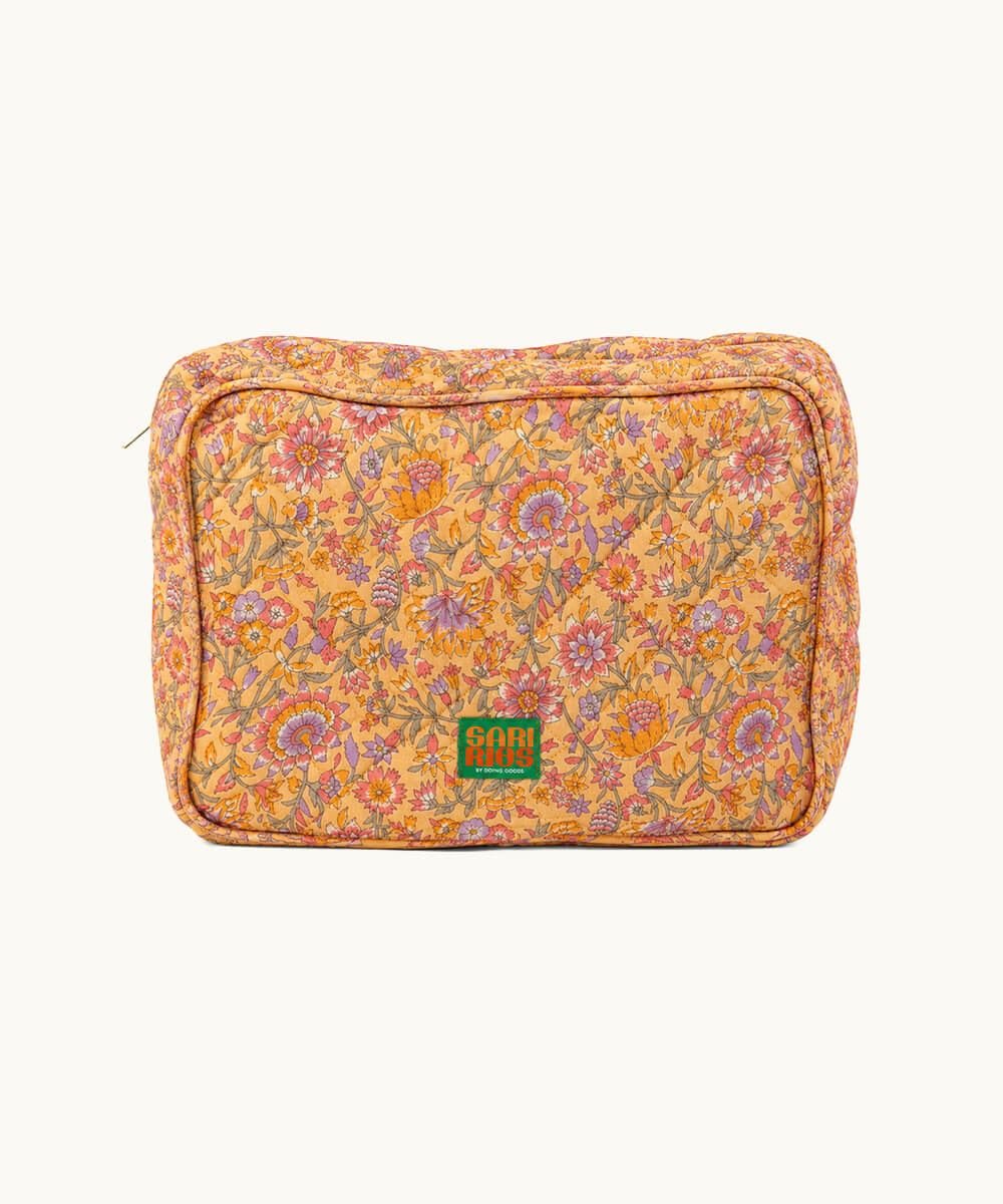 Gia Gia Sari Travel Pouch -600