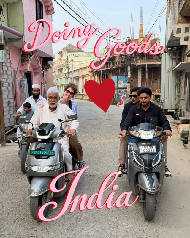 India street adventures 🛵💨🇮🇳🌸 Forget four wheels, two wheels are the way&hellip;